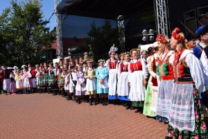 Zespół Nowe Lotko na Spotkaniach z Folklorem w Chludowie-17